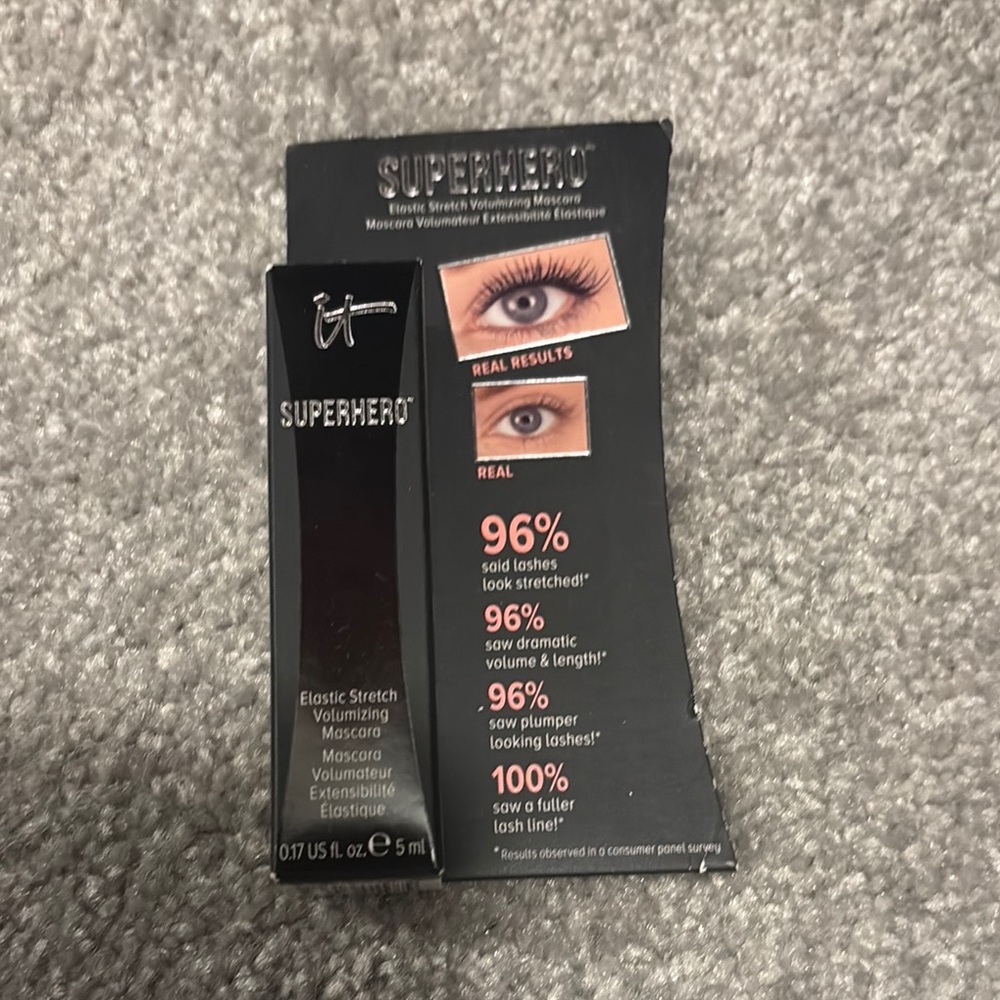 IT Cosmetics Superhero Elastic Stretch Volumizing Mascara - Black